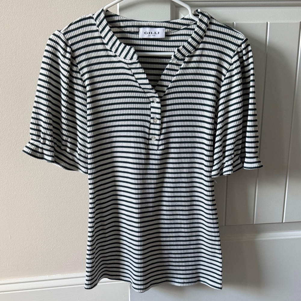 Gilli green and White Striped Blouse
